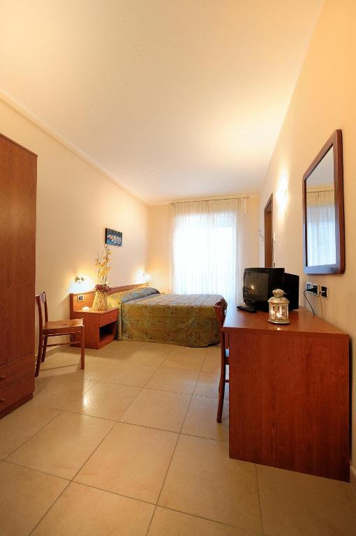 Hotel Arma Ristorante Arma di Taggia Oda fotoğraf